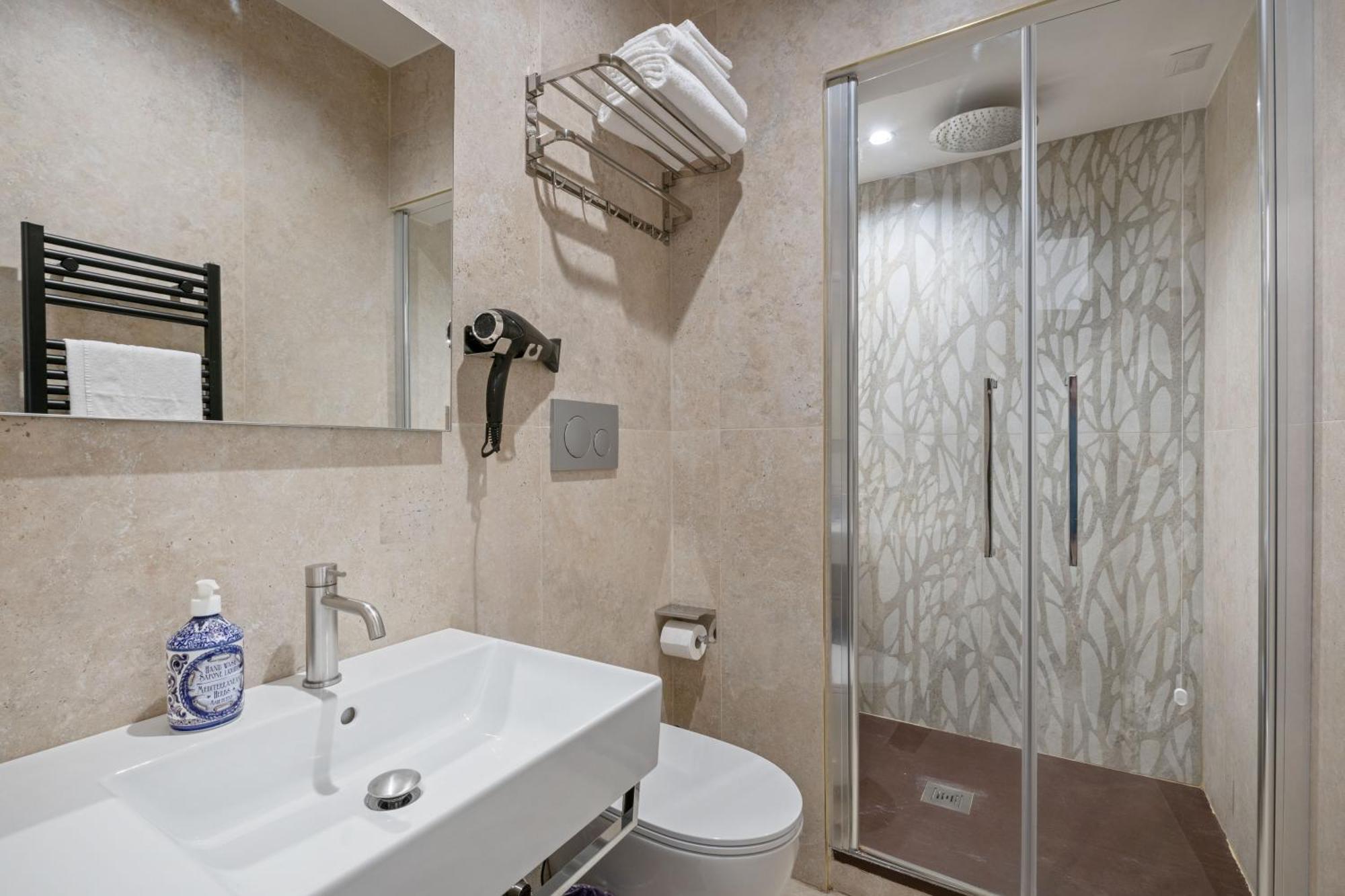 Joyful 148 Luxury Guest House Powered By Joyful Termini Boutique Guest House Roma Exterior foto